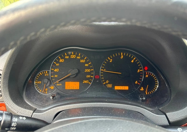 Toyota Avensis cena 10000 przebieg: 280643, rok produkcji 2004 z Zawiercie małe 22